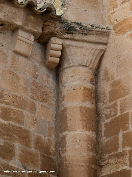 CAPITELES DE LA ARTICULACIÓN ENTRE ABSIDES